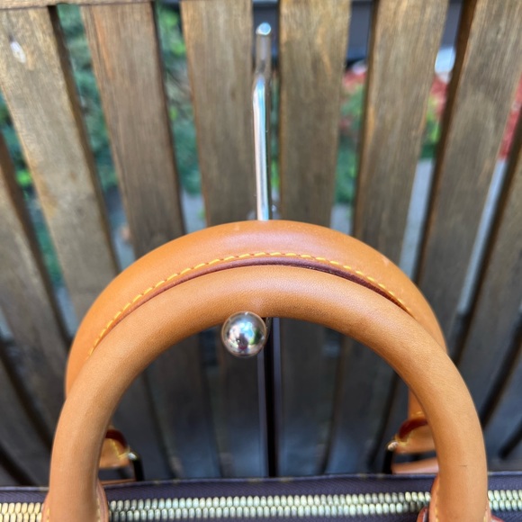 Keepall 50 ❌no to offers ❌Sold on my page - Picture 9 of 16